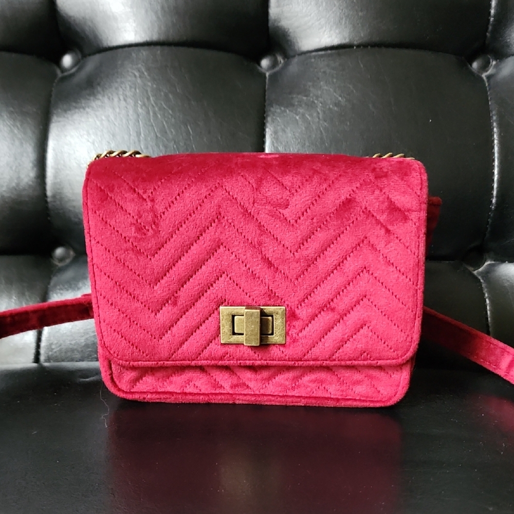 Art Class Small Red Velvet Quilted Shoulder Bag Purse